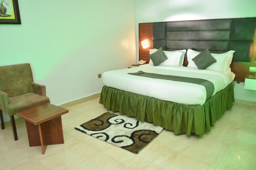 Deluxe Room, City View photo 1