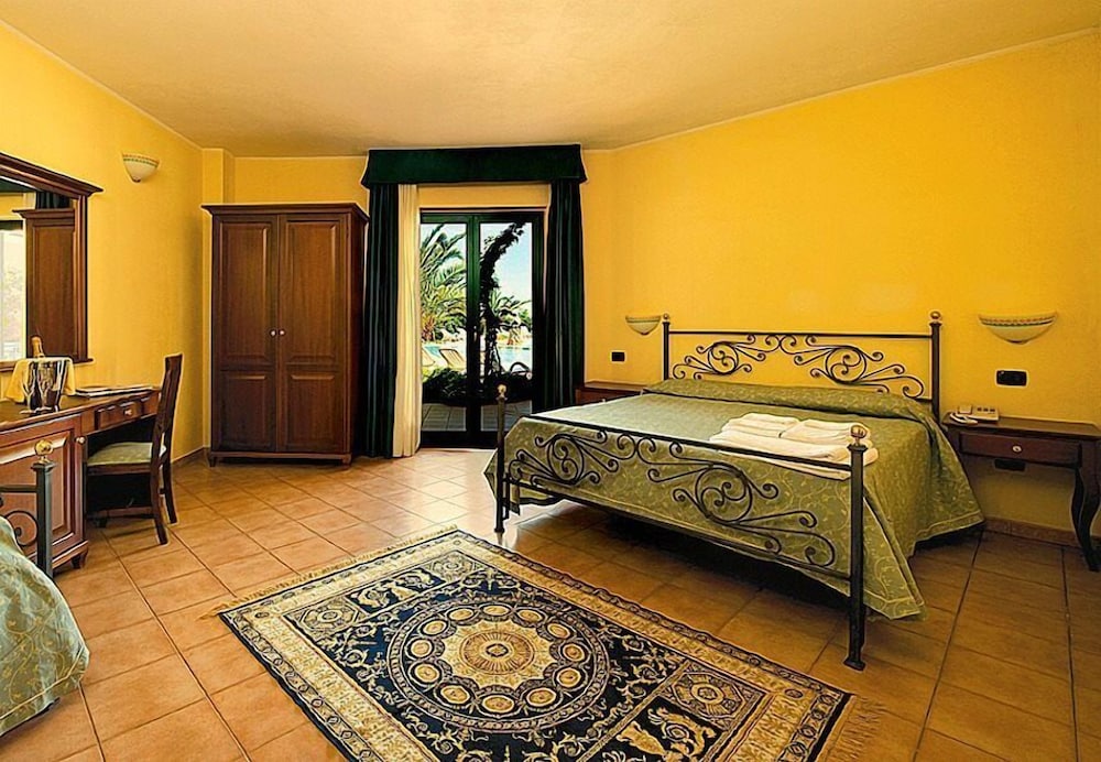 Basic Triple Room - Photo 3