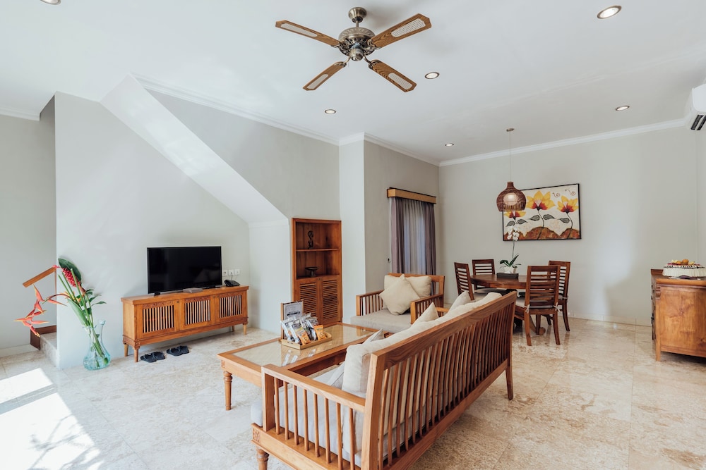 Luxury Villa, 2 Bedrooms, Private Pool, Garden Area photo 2