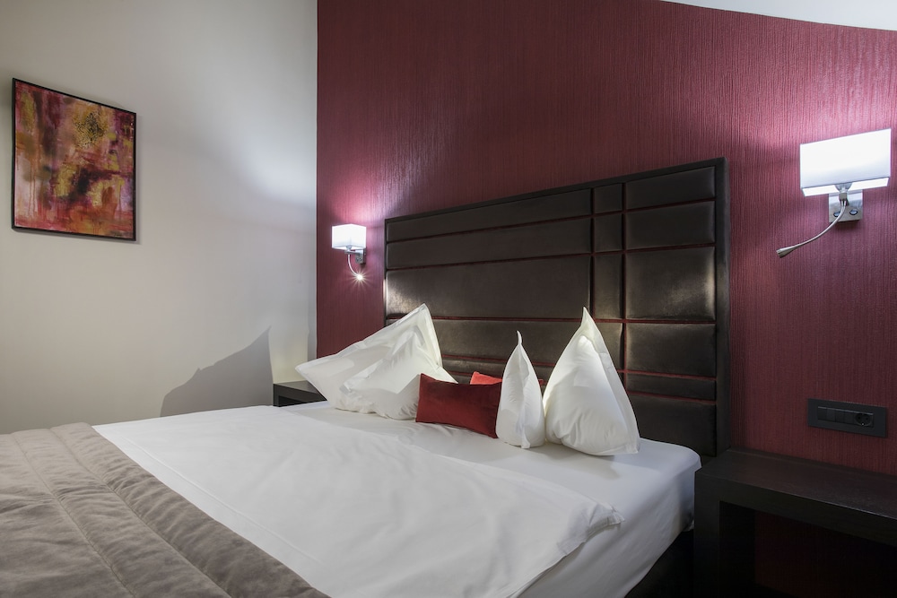 Deluxe Double Room - Photo 3