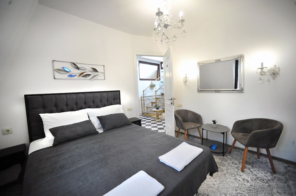 Standard Double Room, City View (1) photo 1