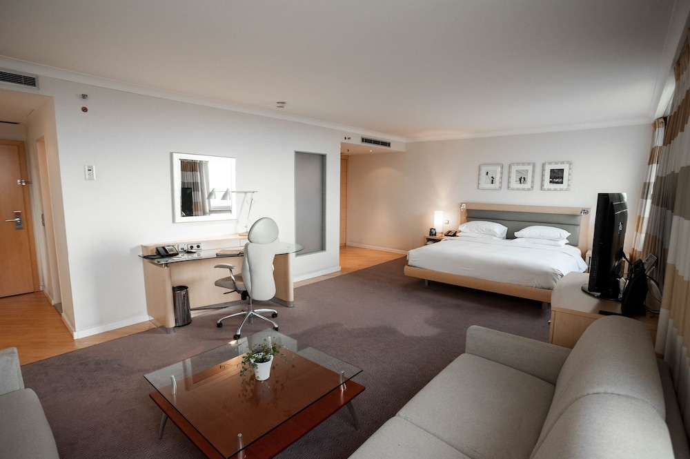 Junior Suite, 1 King Bed