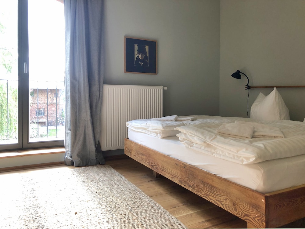 Classic Double Room Single Use photo 2