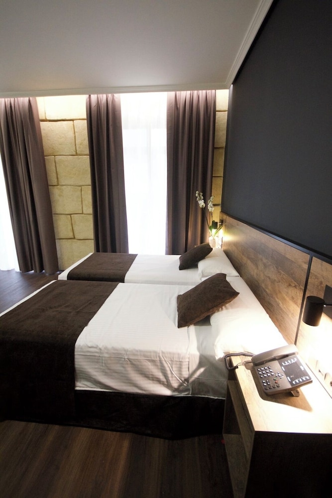 Premium Double Room photo 3
