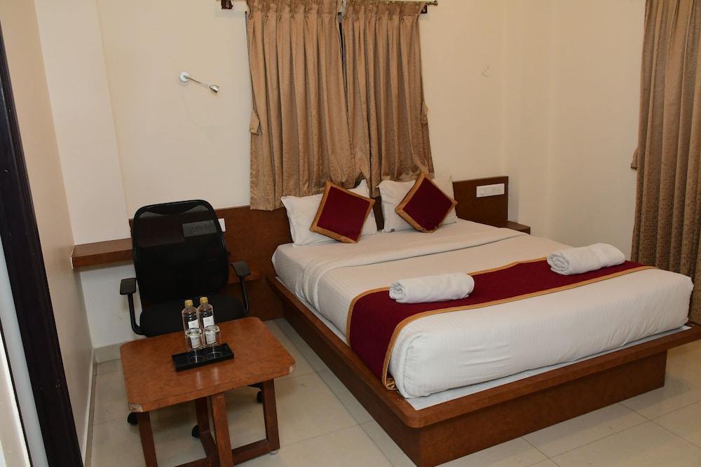 Vihaar Queen Room A/C