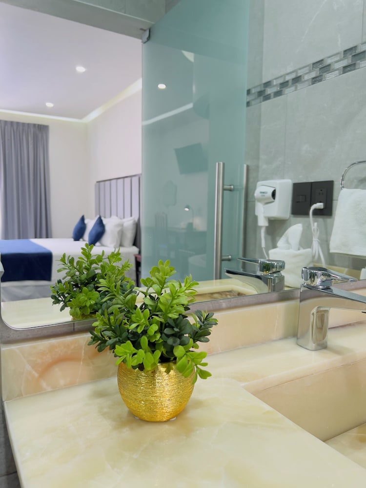 Luxury Room photo 3