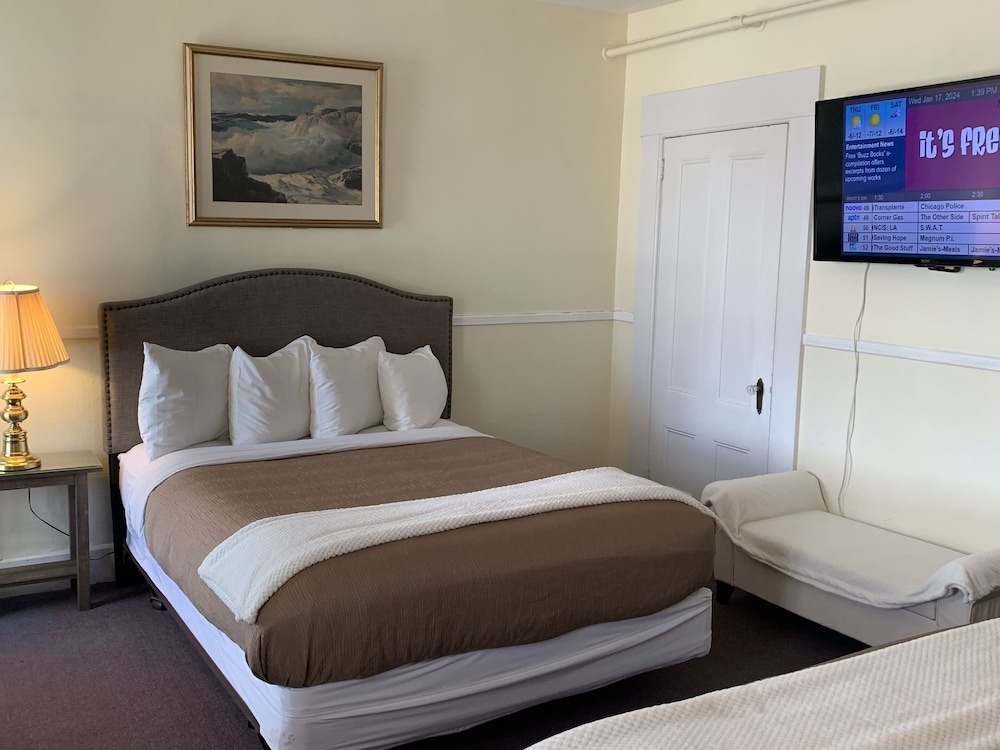 Family Quadruple Room, 2 Double Beds, Non Smoking, Ensuite photo 2