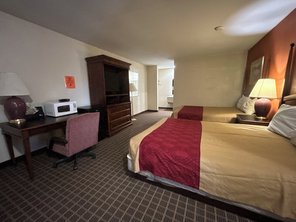 Suite, 2 King Beds, Smoking, Refrigerator & Microwave with Sofa-Bed photo 1