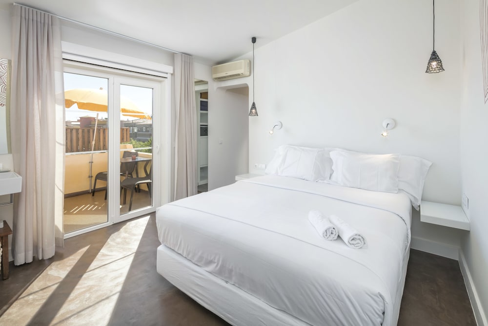 Double or Twin Room - Photo 16
