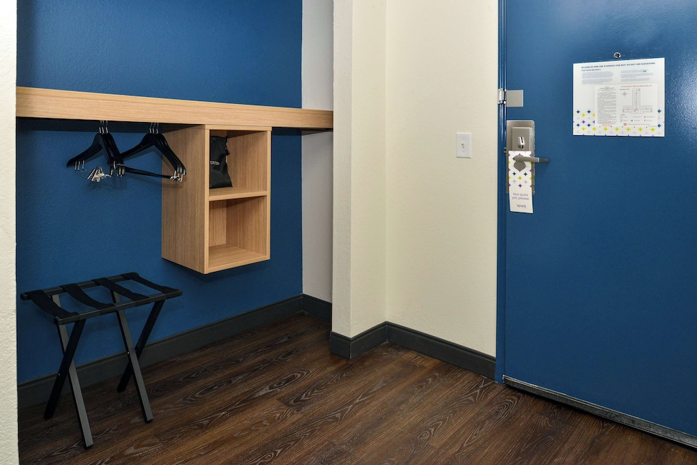 Room, Accessible, Bathtub (2 Queens w/Sofabed, Hearing/Mobility) - Photo 2