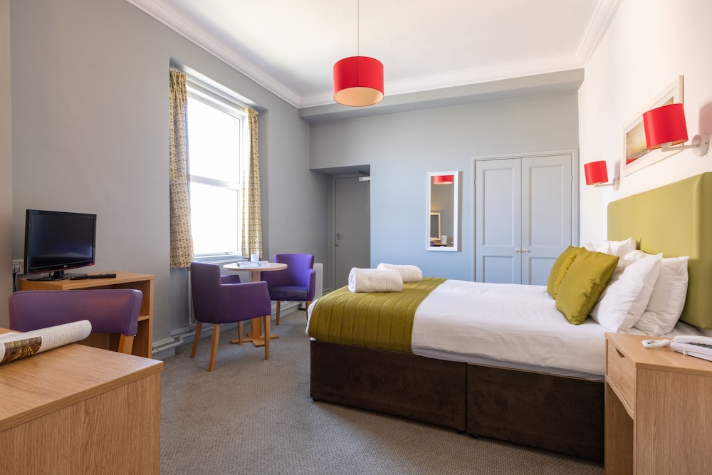 Double Room (with Sea View) photo 3