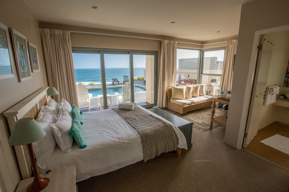 Double Room With Sea & Pool View photo 2