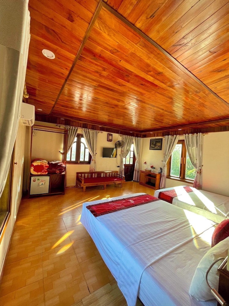 Family Room, 2 Queen Beds photo 3