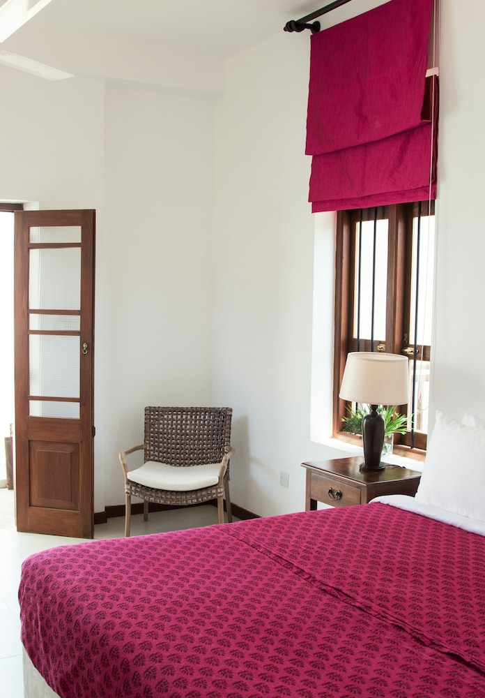 Lotus Room photo 3
