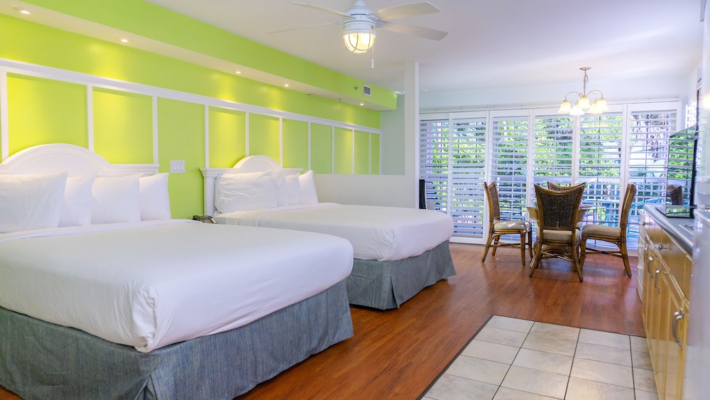 Deluxe Junior Suite - Photo 1