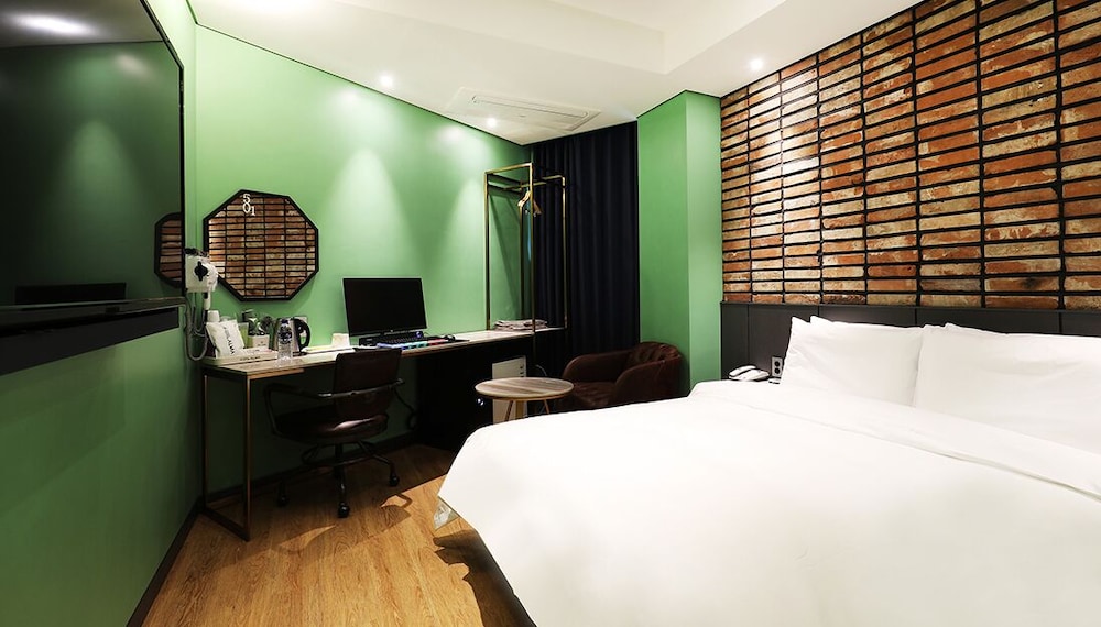 Standard Room - Photo 8
