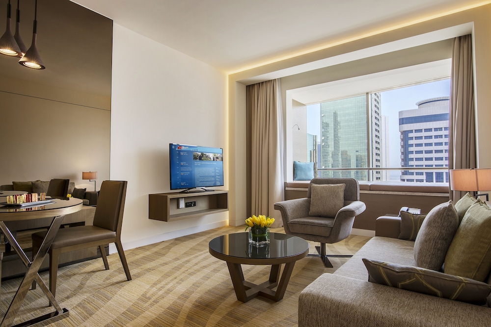 Suite, 1 Bedroom - Photo 4