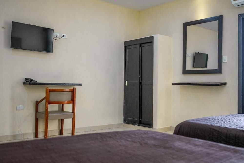 Standard Double or Twin Room photo 3