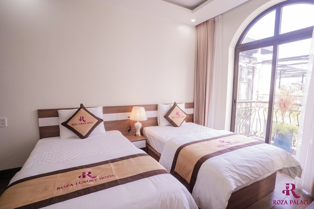 Deluxe Twin Room photo 2