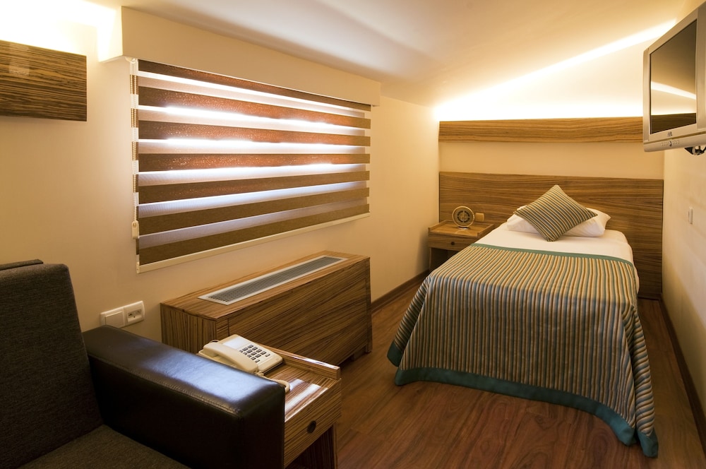 Standard Single Room, 1 Twin Bed photo 2