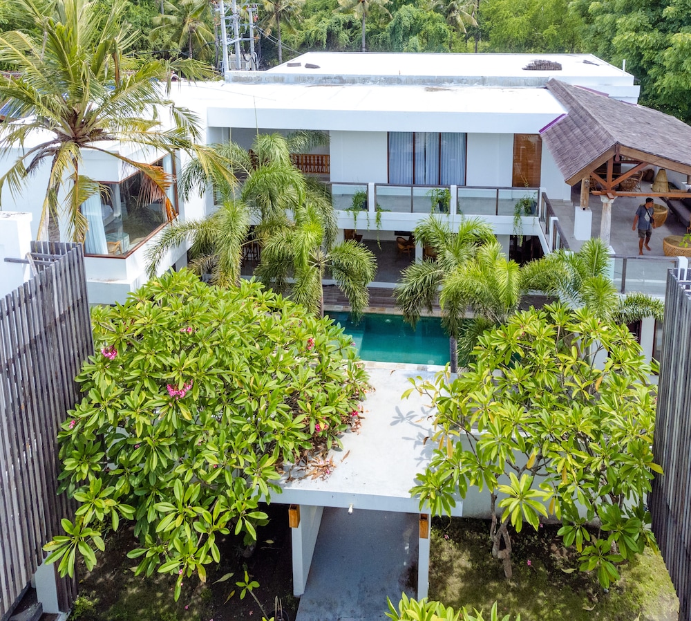 Exclusive Suite, 3 Bedrooms, Private Pool