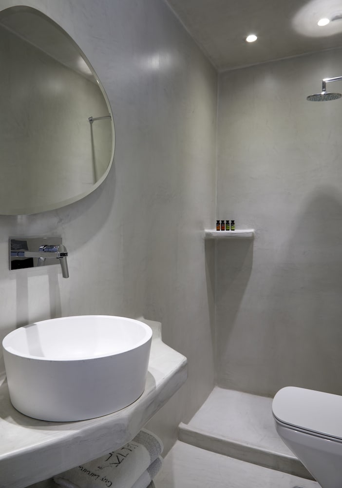 Basic Double Room, Balcony - Photo 16