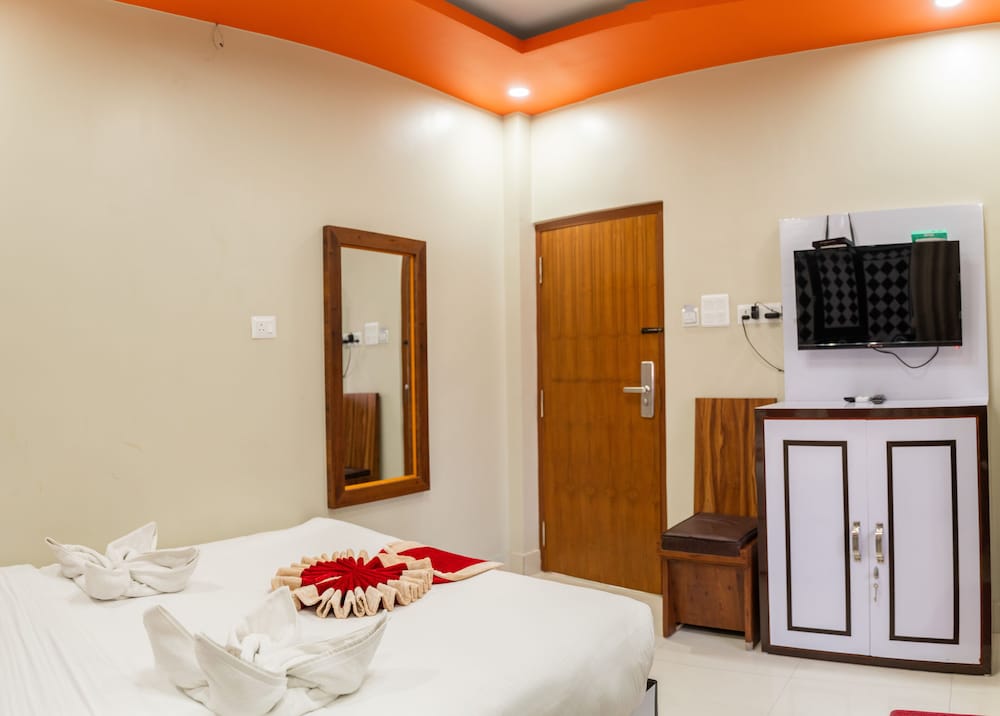 Deluxe Double Room - Photo 14