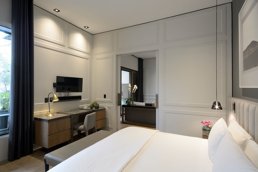 Signature Suite (6) photo 2