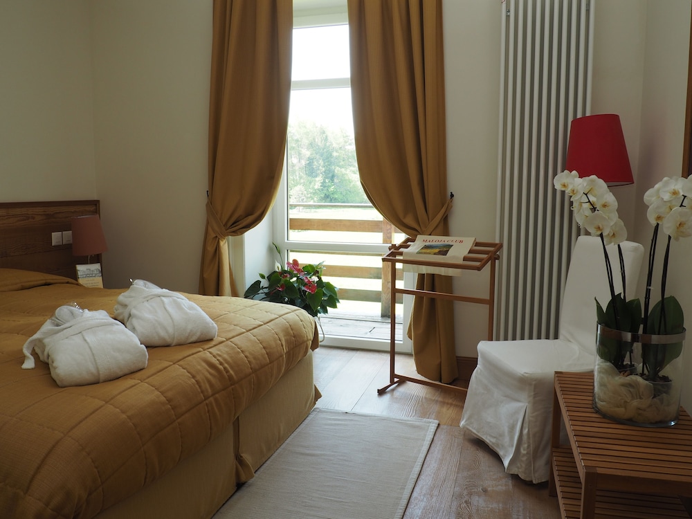 Comfort Apartment, 1 Bedroom, Kitchenette, Annex Building photo 2