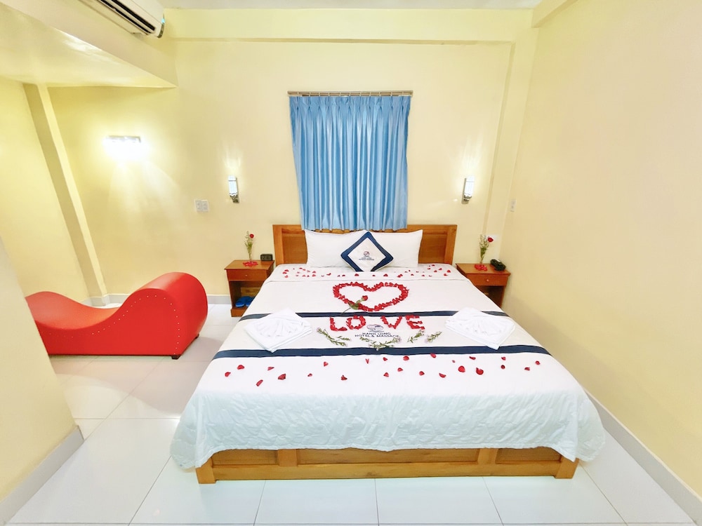 Standard Room, 1 King Bed