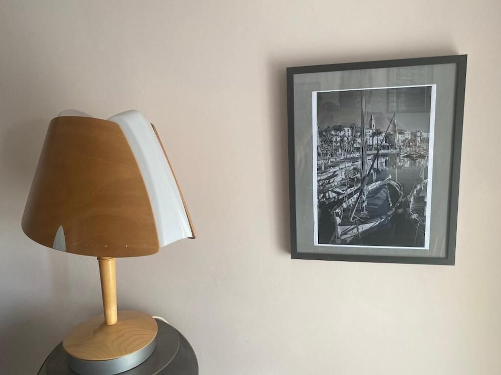 Comfort Double Room, Balcony, City View photo 3