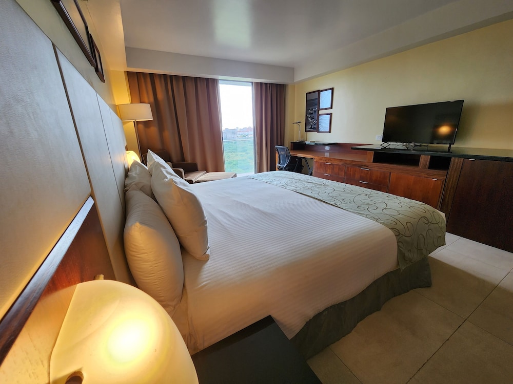 Deluxe Room, Balcony photo 3