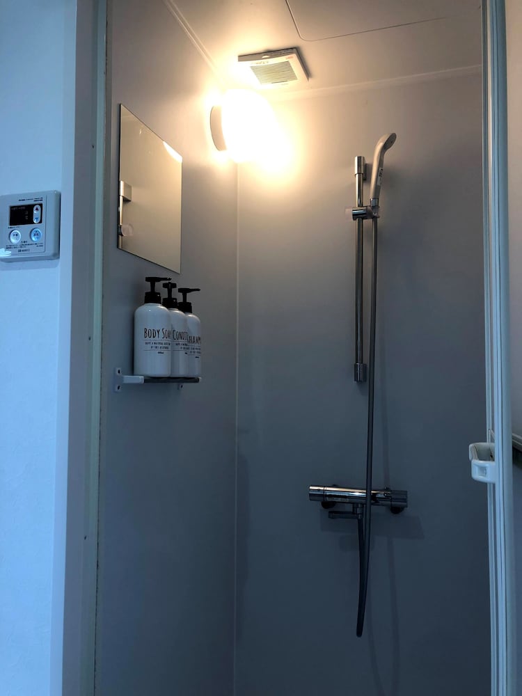 Room (A) - Photo 2