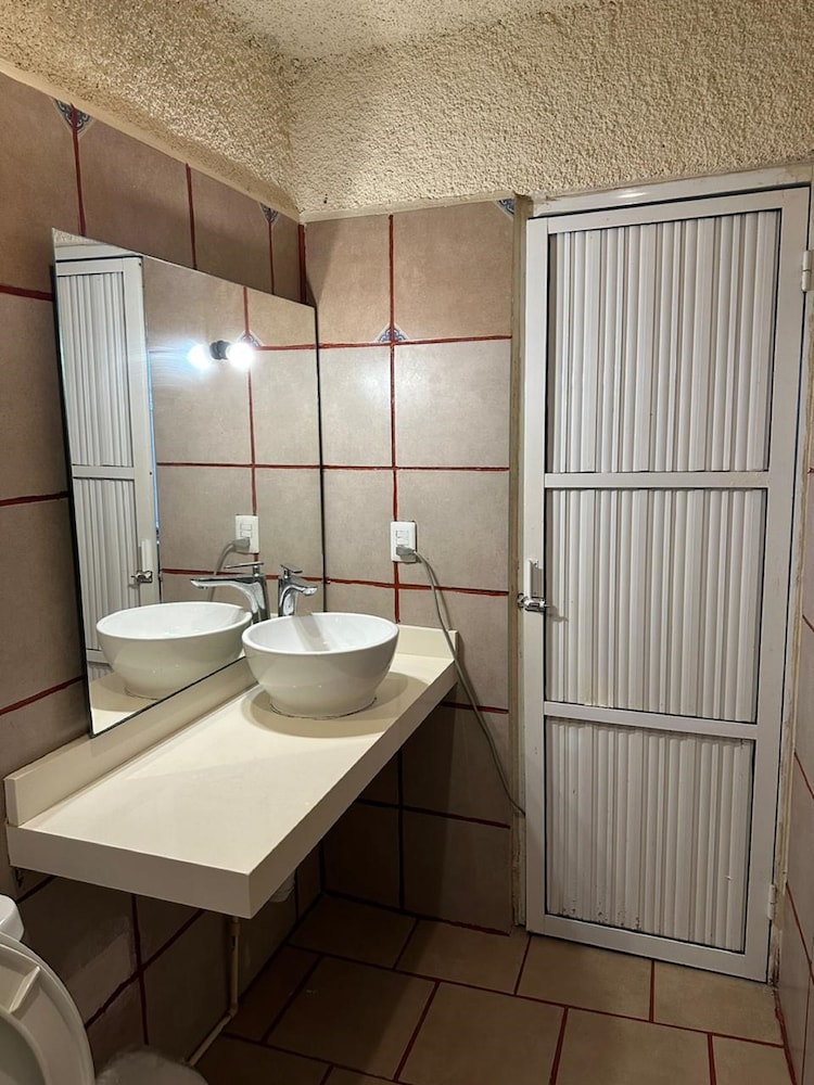 Honeymoon Room photo 2