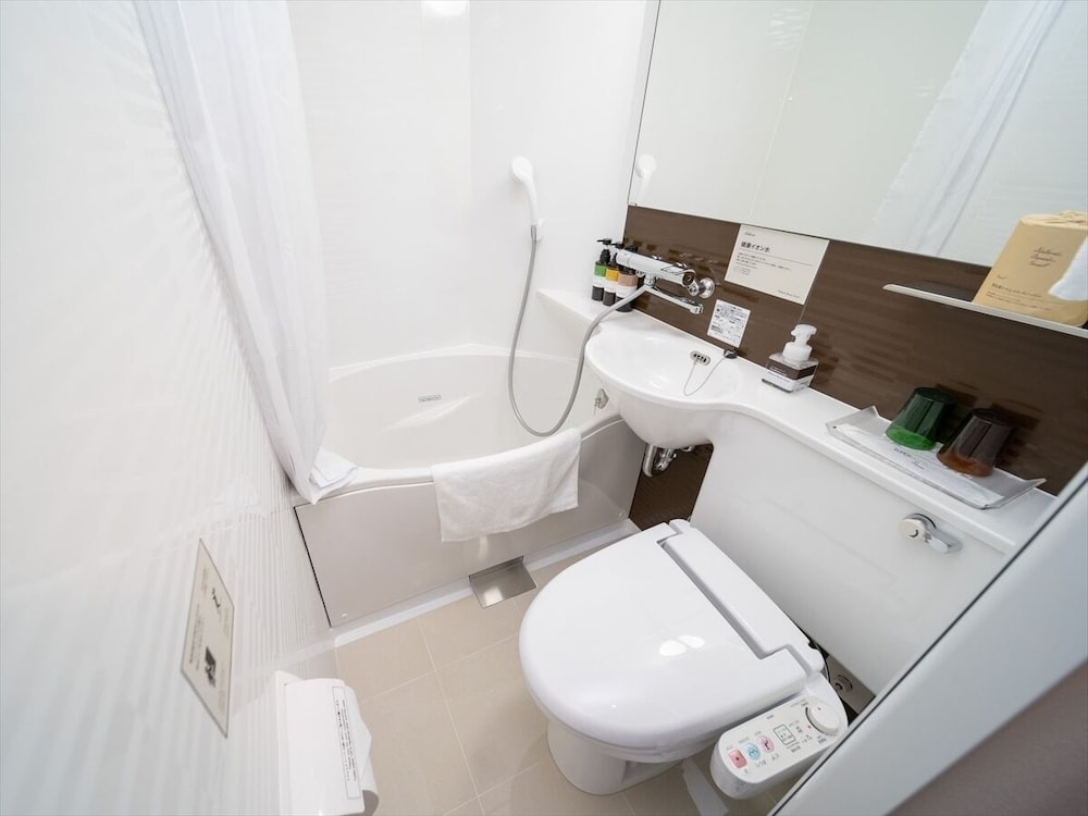 Same Floor 3 Rooms, Non Smoking - Photo 10