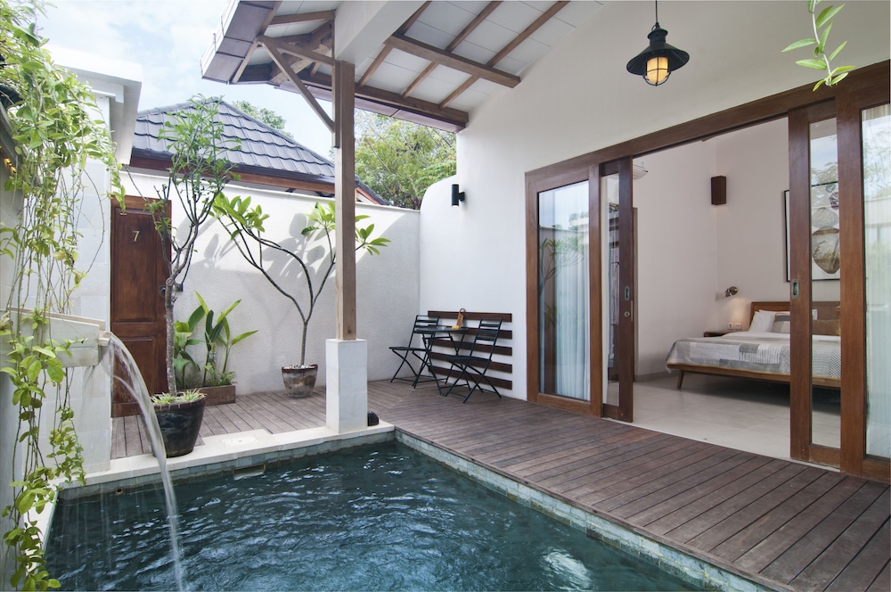 Luxury Villa photo 1