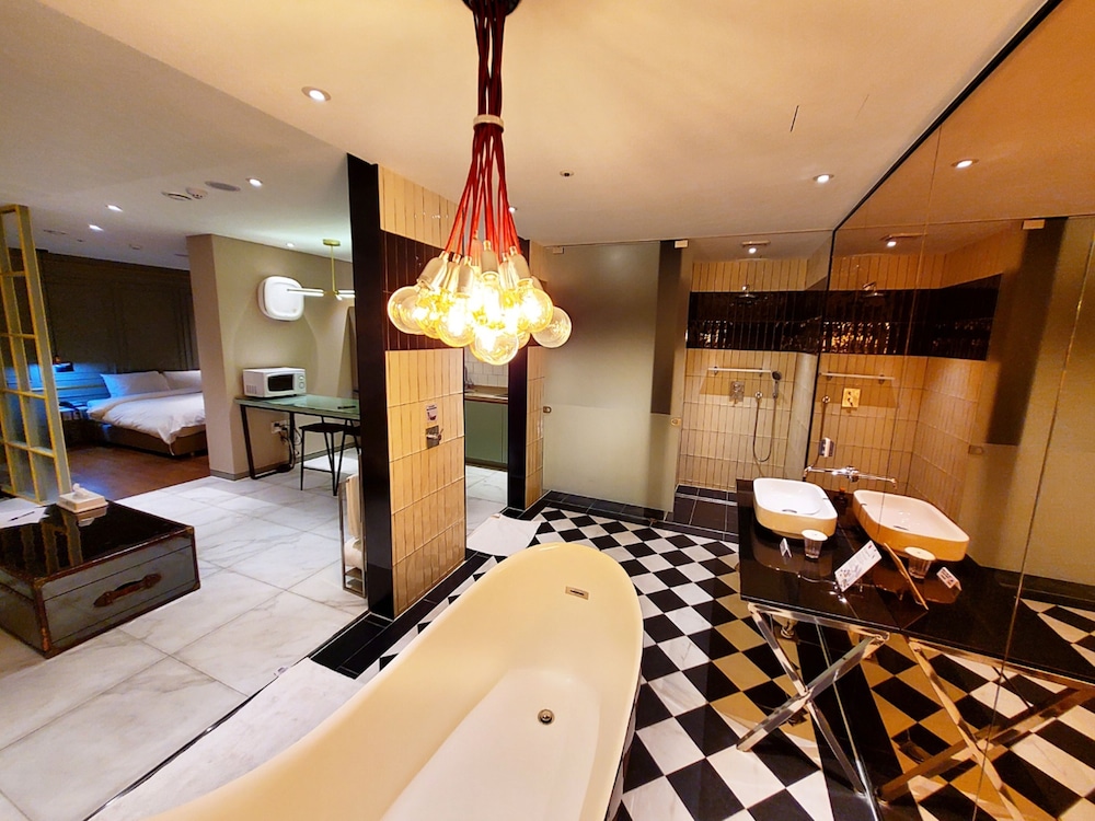 [Chicken/Beer PKG] Residence Deluxe Room photo 3