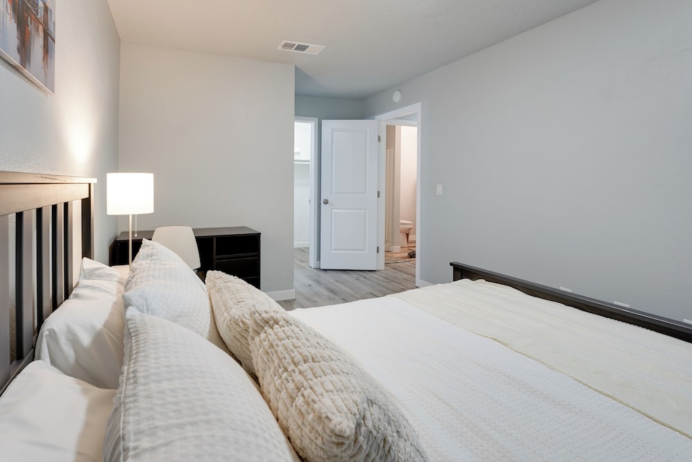 Apartment (2 Bedrooms) photo 3