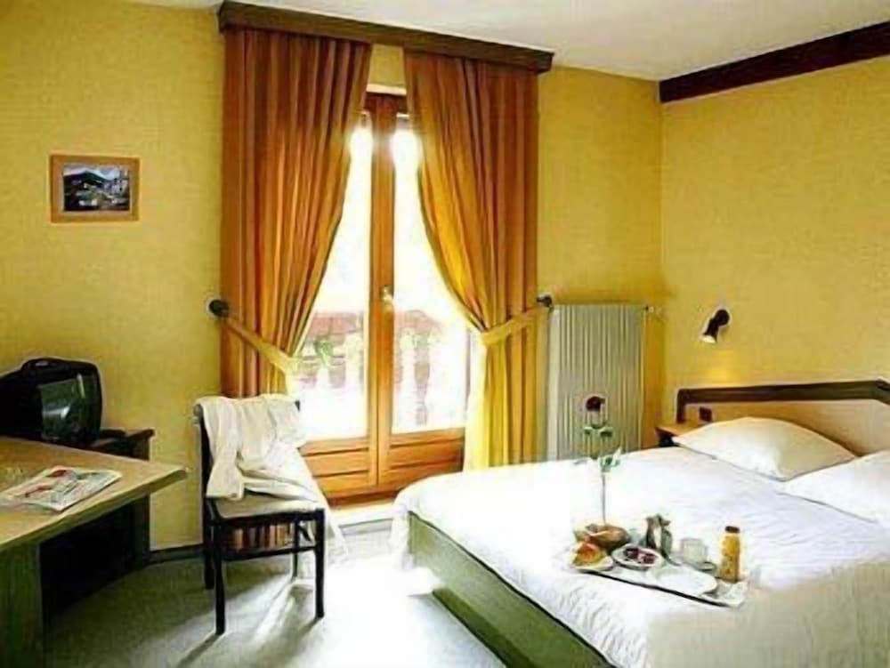 Standard Twin Room photo 1