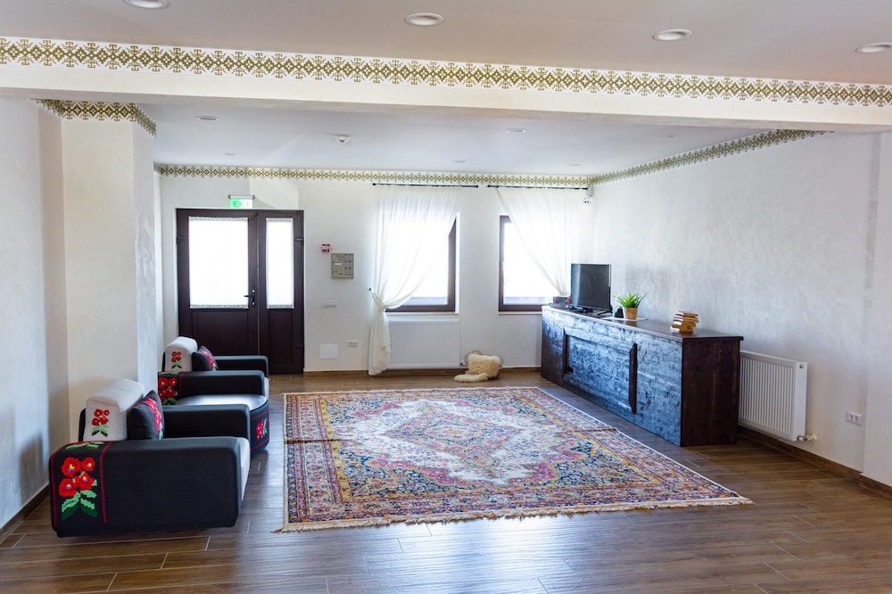 Family Apartment photo 2