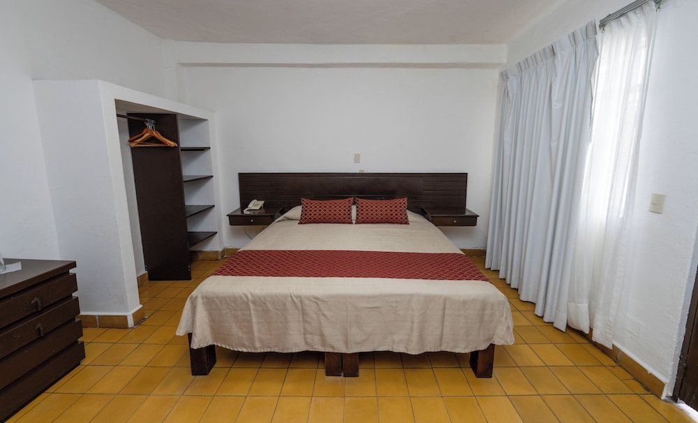 Superior Double Room, Balcony, City View And  Air-Conditioning photo 1