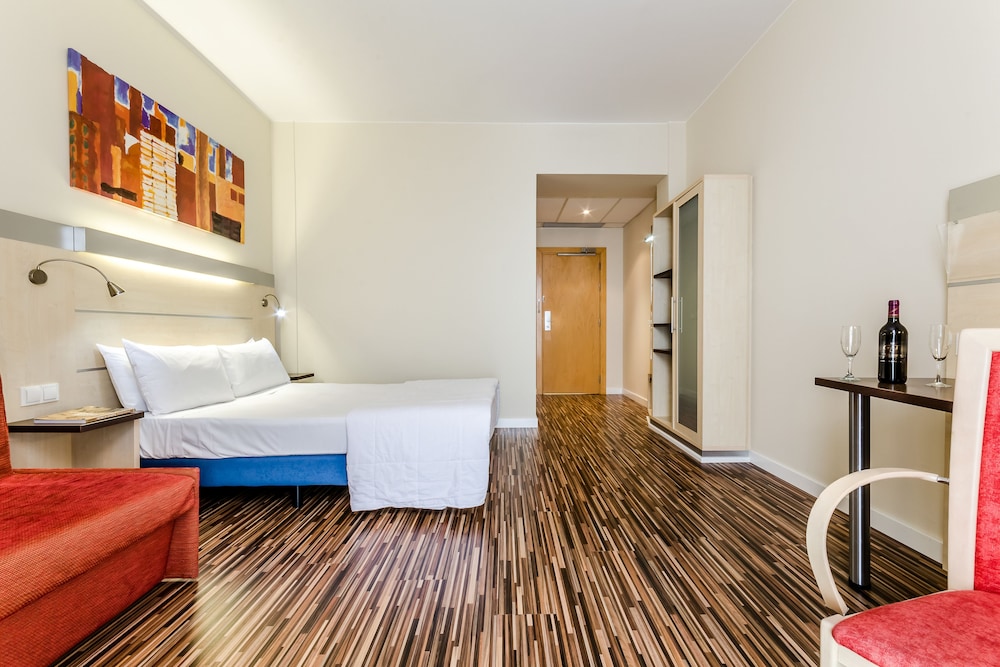 Double Room - Photo 4