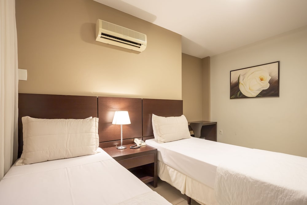 Standard Twin Room - Photo 1