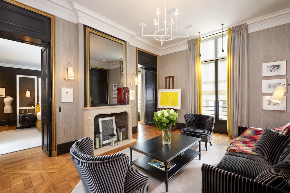 Signature Suite