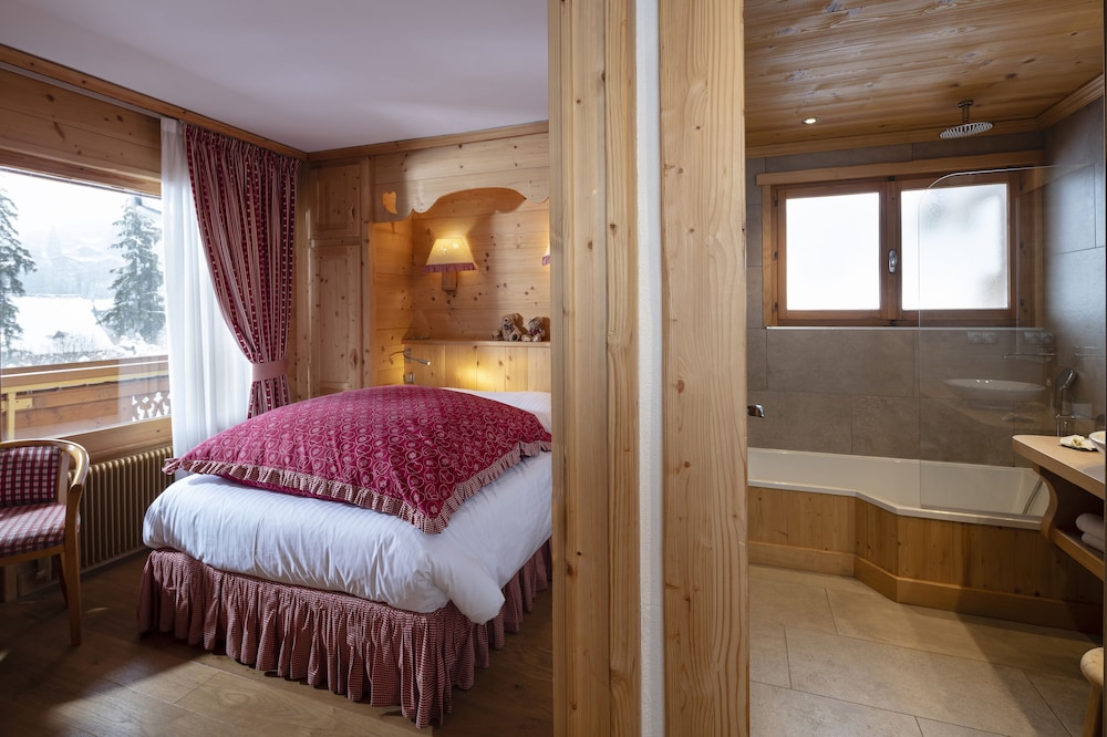 Double Room, Bathtub photo 2