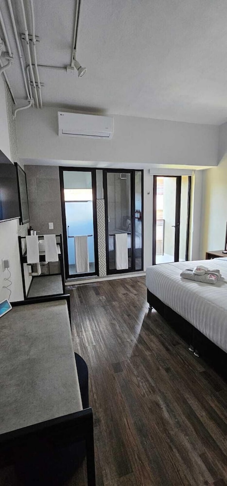 Business Room - Photo 4