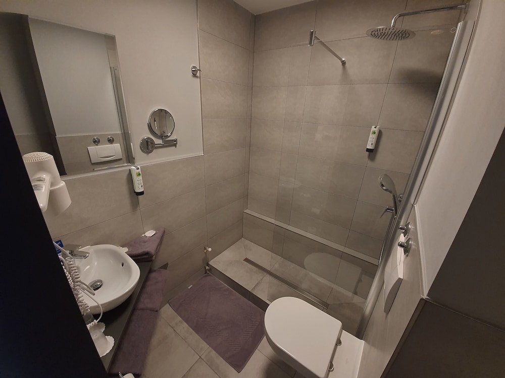Superior Double Room - Photo 16