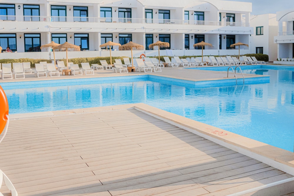 Apartment, 1 Bedroom, Balcony, Pool View (3 adults)