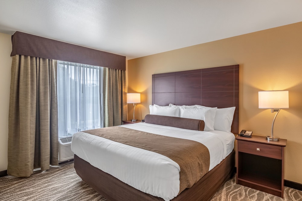 Suite, Multiple Beds, Non Smoking - Photo 3