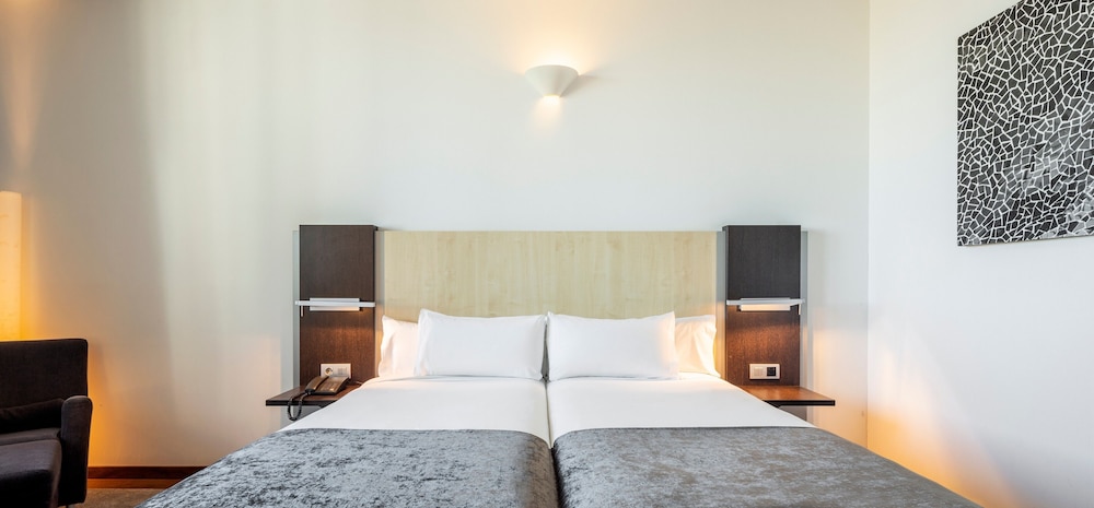 Double Room - Photo 2